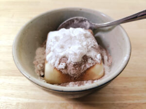 150gの豆腐にココアパウダー大さじ2と片栗粉大さじ2を塗した画像